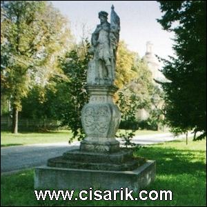 Puste_Ulany_Galanta_TA_Pozsony_Bratislava_Statue_ENC1_x1.jpg
